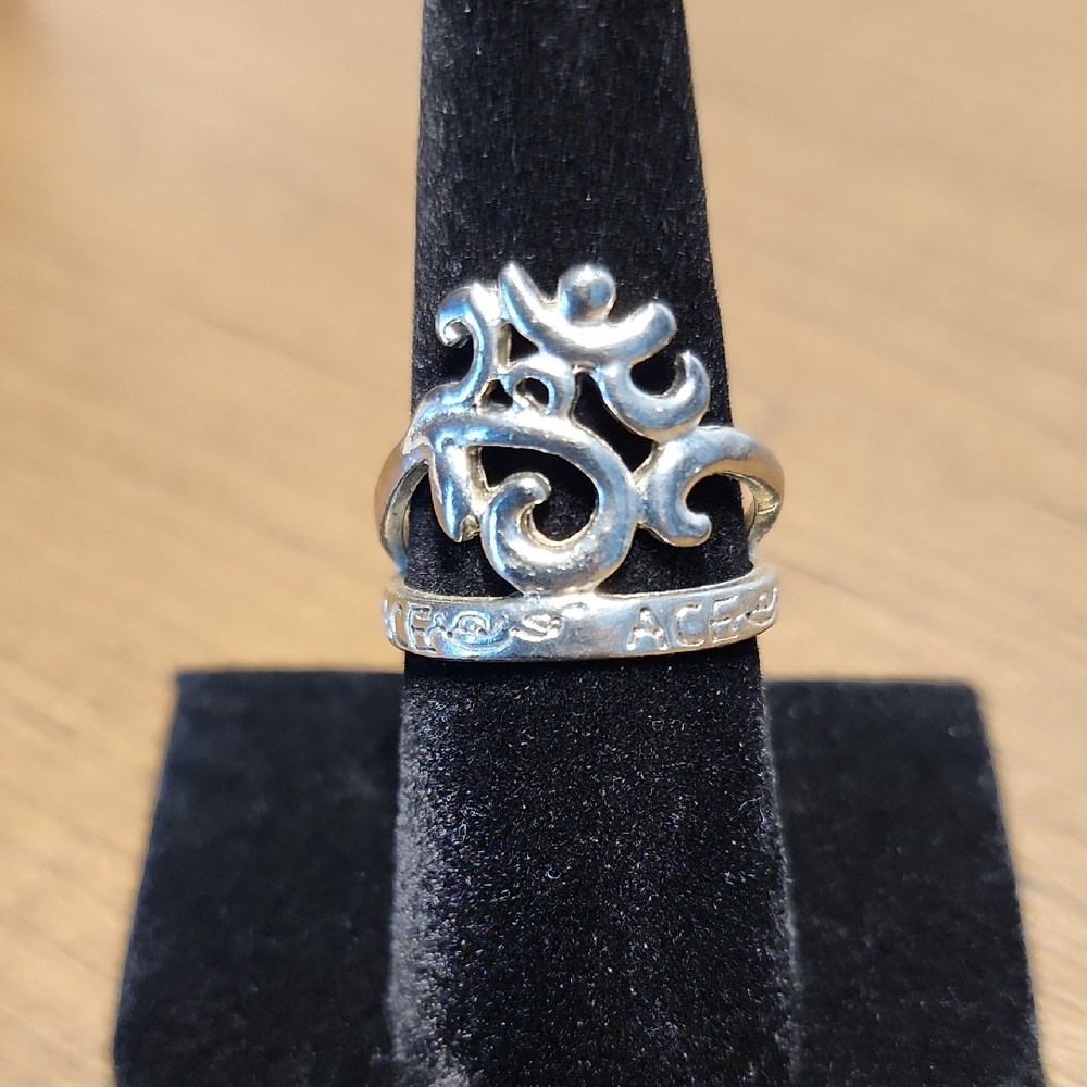 Silver Om Symbol Ring